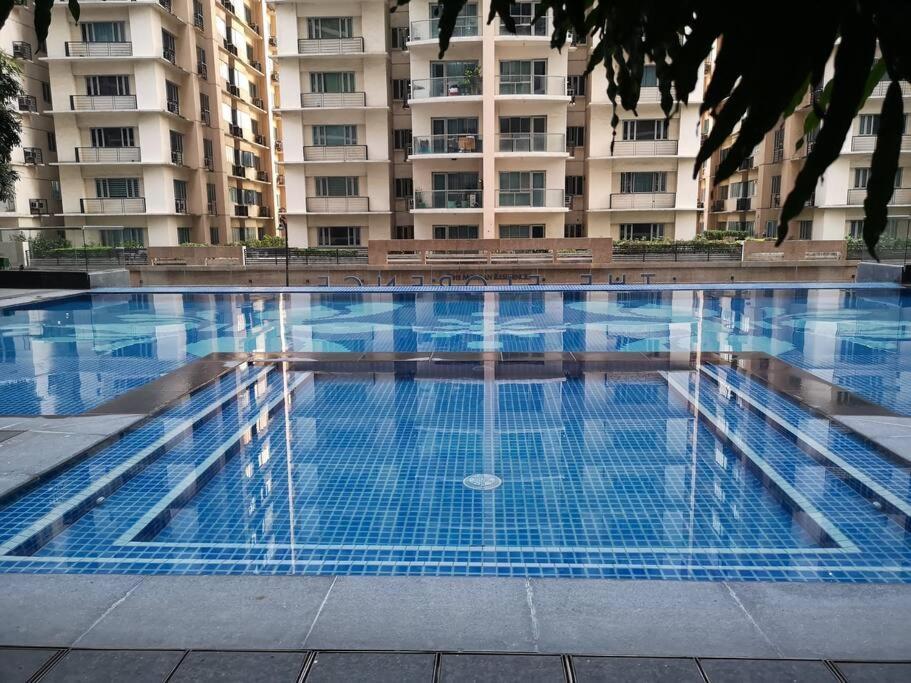 A2J Luxury 1Br Suite Near Venice Mall Bgc Taguig Манила Экстерьер фото