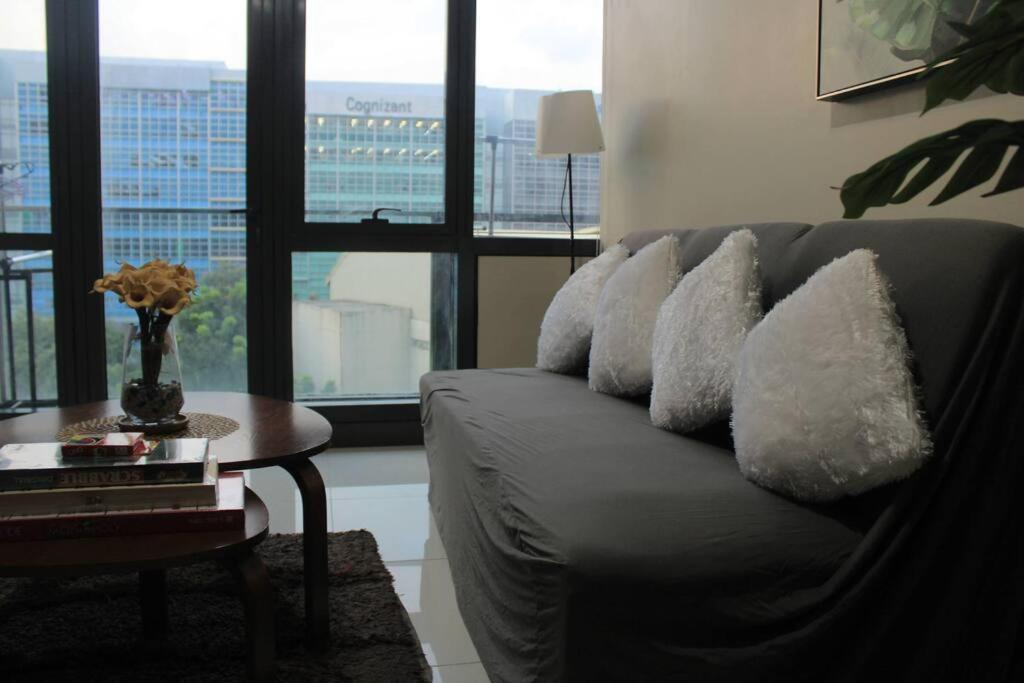 A2J Luxury 1Br Suite Near Venice Mall Bgc Taguig Манила Экстерьер фото